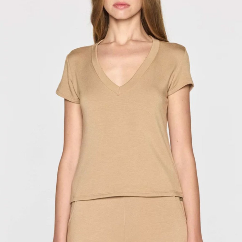 NWOT BLEUSALT The Perfect V Size 0 Camel